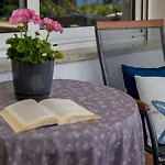 Apartment Terra Magica Deluxe Or With Free Parking, Terrace And Sea View