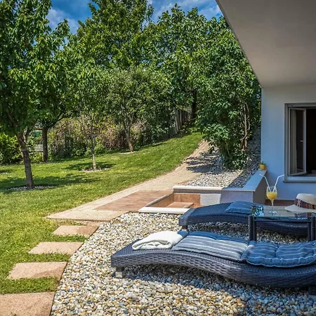 Terra Magica Deluxe Or With Heating, Free Parking, Terrace And Sea View *