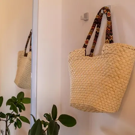 Appartement Terra Magica Deluxe Or With Heating, Free Parking, Terrace And Sea View