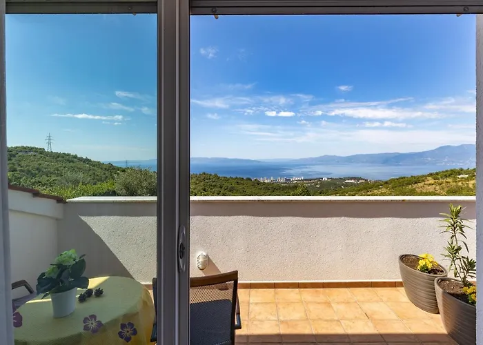 公寓 Terra Magica Deluxe Or With Free Parking, Terrace And Sea View *